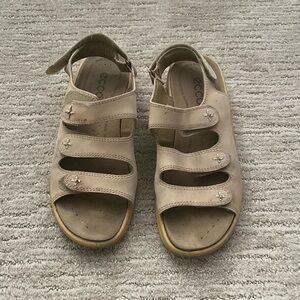 ECCO Suede Velcro Orthotic sandals comfort 8